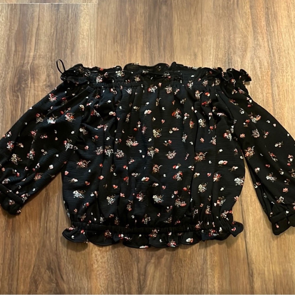 Express Multicolored Ruffled Puff Sleeve Blouse